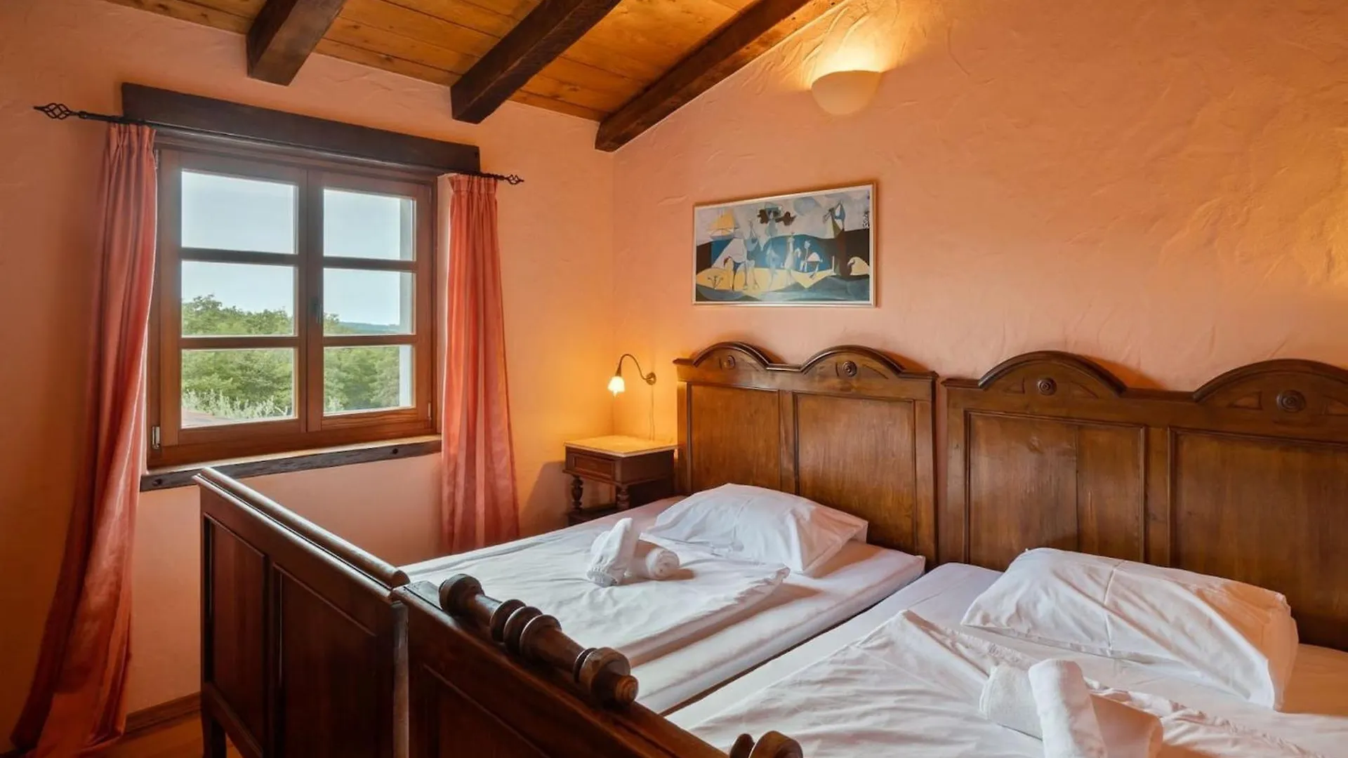 Rustic Villa Nonna Lucia With Pool In Groznjan Boskari Croatie