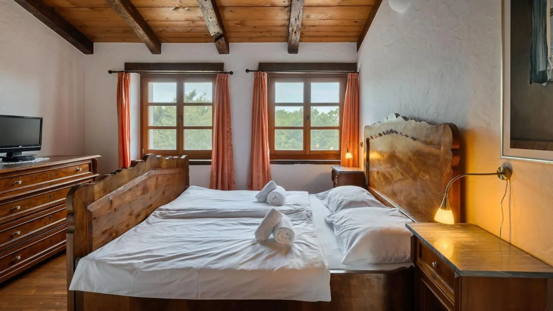 Rustic Villa Nonna Lucia With Pool In Groznjan Boskari