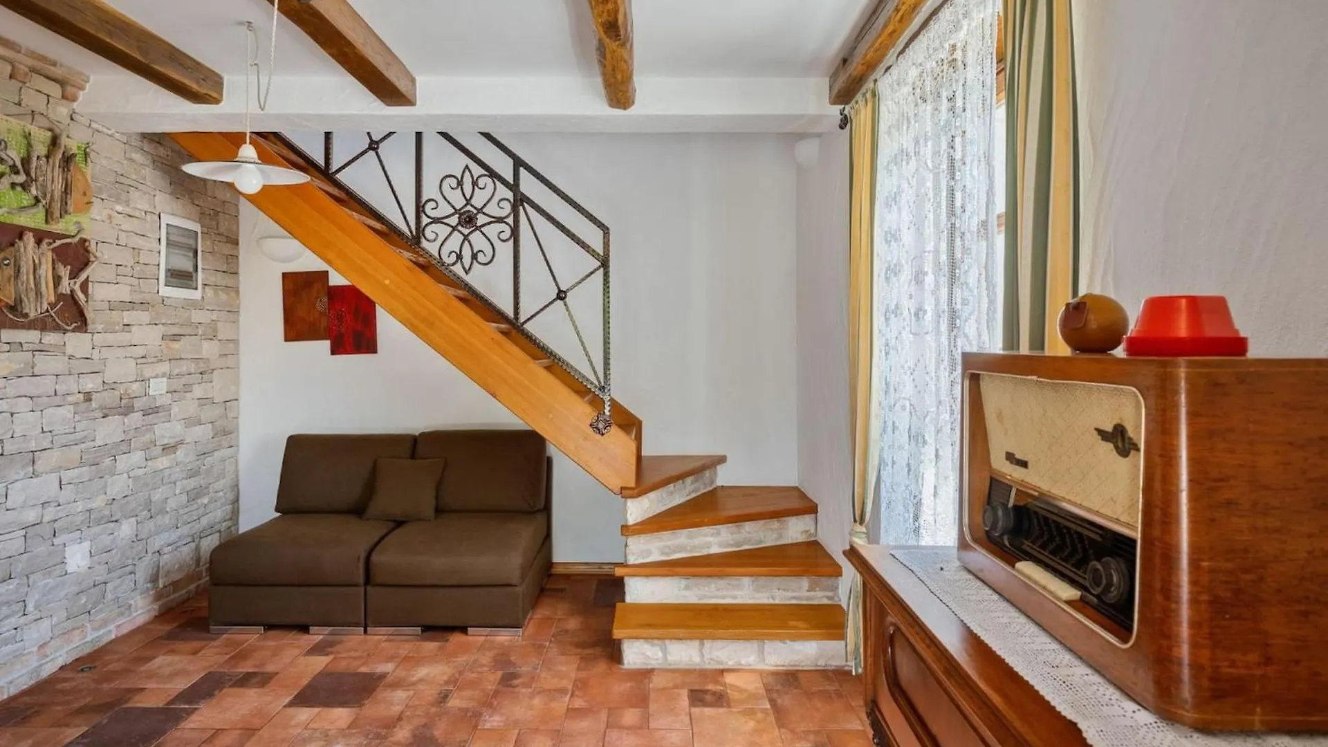 Rustic Villa Nonna Lucia With Pool In Groznjan Boskari
